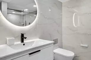 5225 Collins Ave, Miami Beach, FL 33140 - Photo 13