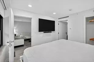 5225 Collins Ave, Miami Beach, FL 33140 - Photo 17