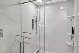 5225 Collins Ave, Miami Beach, FL 33140 - Photo 21