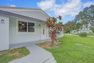 119 SE Camino St, Port Saint Lucie, FL 34952 - Photo 3