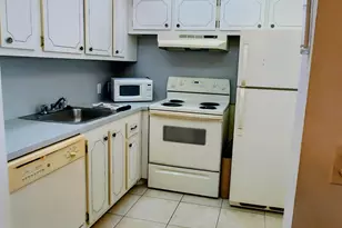 160 Preston D, Boca Raton, FL 33434 - Photo 7