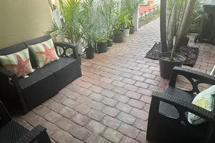 2102 N Maplewood Dr, Greenacres, FL 33415 - Photo 3