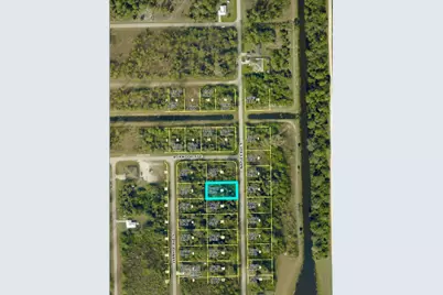 636 Naples Avenue S, Lehigh Acres, FL 33974 - Photo 3