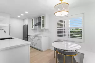 689 NE 6th Ct, Boynton Beach, FL 33435 - Photo 1