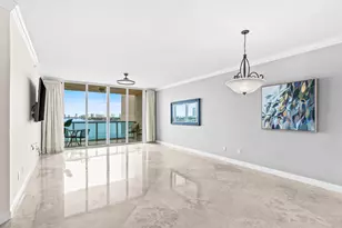 2650 Lake Shore Dr, Riviera Beach, FL 33404 - Photo 5