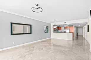 2650 Lake Shore Dr, Riviera Beach, FL 33404 - Photo 11