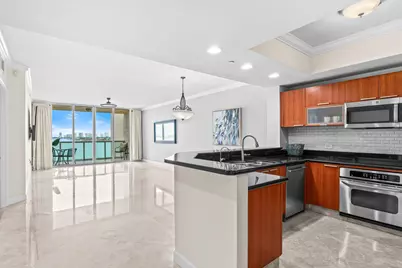2650 Lake Shore Drive #703, Riviera Beach, FL 33404 - Photo 3