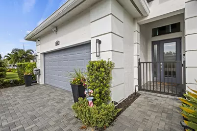 9242 SW Pepoli Way, Port Saint Lucie, FL 34987 - Photo 5