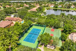410 Cresta Cir, West Palm Beach, FL 33413 - Photo 45