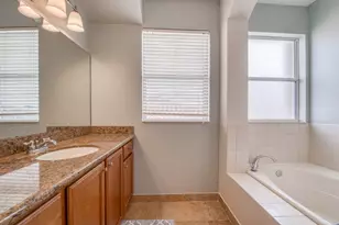 410 Cresta Cir, West Palm Beach, FL 33413 - Photo 27