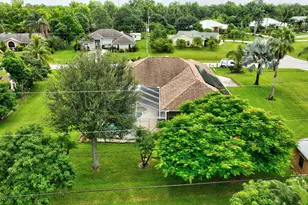 152 SW Hawthorne Cir, Port Saint Lucie, FL 34953 - Photo 51