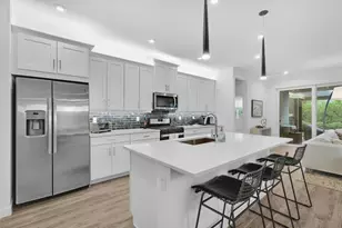 10219 SW Corvus Ln, Port Saint Lucie, FL 34987 - Photo 7