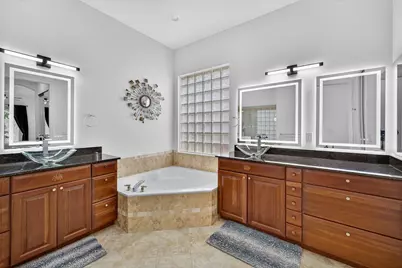 8828 Sandown Way, Boynton Beach, FL 33472 - Photo 15