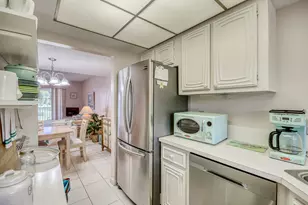 18081 SE Country Club Dr, Jupiter, FL 33469 - Photo 7