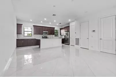 7115 Edison Place, Palm Beach Gardens, FL 33418 - Photo 7