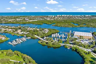 16910 Bay St, Jupiter, FL 33477 - Photo 19