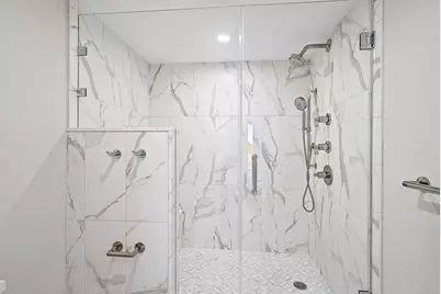 16910 Bay Street #E204, Jupiter, FL 33477 - Photo 7