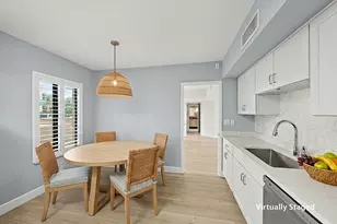 16910 Bay St, Jupiter, FL 33477 - Photo 9