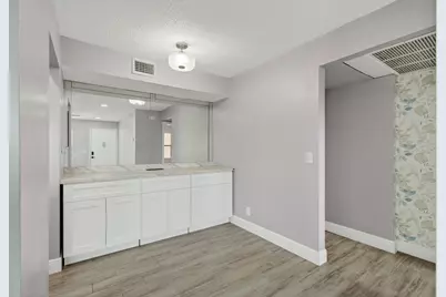 7125 Golf Colony Court #202, Lake Worth, FL 33467 - Photo 9