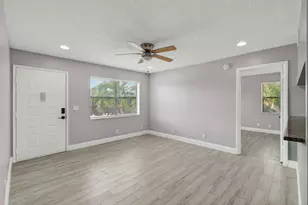 7125 Golf Colony Ct, Lake Worth, FL 33467 - Photo 5