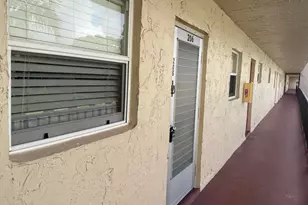 705 Lori Dr, Lake Worth, FL 33461 - Photo 3