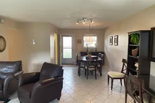 705 Lori Dr, Lake Worth, FL 33461 - Photo 17