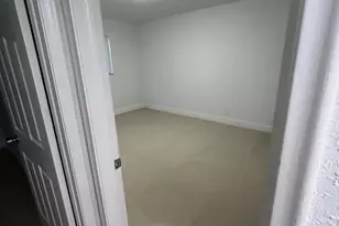 8704 NW 35th St, Coral Springs, FL 33065 - Photo 5