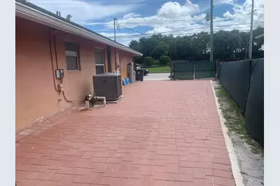 2215 Hypoluxo Road, Lantana, FL 33462 - Photo 35