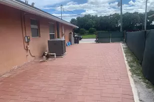 2215 Hypoluxo Rd, Lantana, FL 33462 - Photo 35