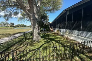 7874 SE Saratoga Dr, Hobe Sound, FL 33455 - Photo 3