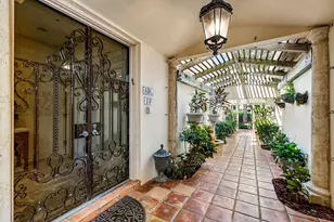 13 Sloans Curve Dr, Palm Beach, FL 33480 - Photo 3