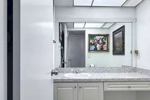 208 Wellington E, West Palm Beach, FL 33417 - Photo 5