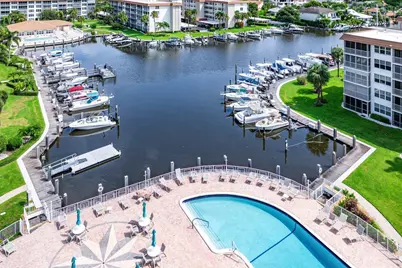 920 Dogwood Drive #560, Delray Beach, FL 33483 - Photo 47