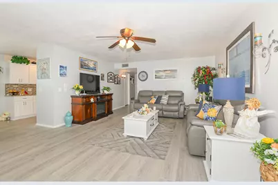 18 Lake Vista Trail #107, Port Saint Lucie, FL 34952 - Photo 9