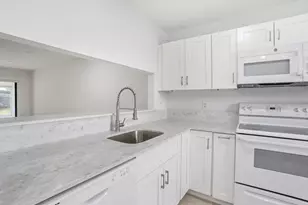 315 NW 36th Ave, Deerfield Beach, FL 33442 - Photo 5