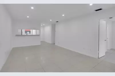 315 NW 36th Avenue, Deerfield Beach, FL 33442 - Photo 11