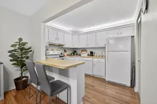 340 Pine Ridge Cir, Greenacres, FL 33463 - Photo 27