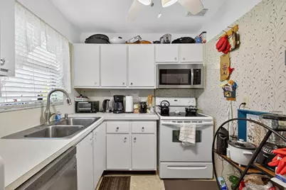 313 Lake Frances Drive, West Palm Beach, FL 33411 - Photo 21