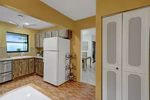 2500 NW 10th St, Delray Beach, FL 33445 - Photo 11