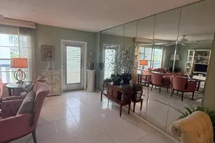407 Greenbrier A, West Palm Beach, FL 33417 - Photo 3