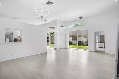 790 Clearbrook Park Circle, Delray Beach, FL 33445 - Photo 5