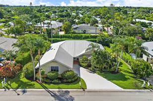 10690 SE Jupiter Narrows Dr, Hobe Sound, FL 33455 - Photo 7