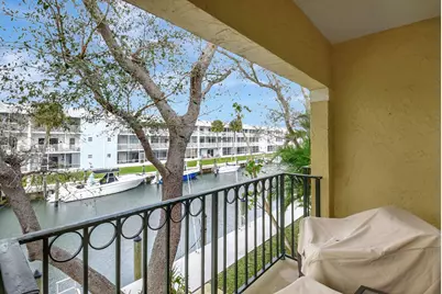 1125 Lake Shore Drive #203, West Palm Beach, FL 33403 - Photo 7