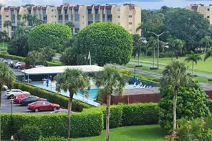 3755 Via Poinciana, Lake Worth, FL 33467 - Photo 15