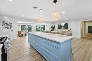 8110 W Lake Dr, West Palm Beach, FL 33406 - Photo 13