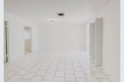 1739 Embassy Drive #202, West Palm Beach, FL 33401 - Photo 11