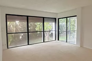 1739 Embassy Dr, West Palm Beach, FL 33401 - Photo 7