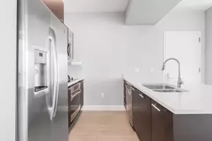 333 NE 24th St, Miami, FL 33137 - Photo 15