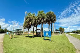 811 Oak Harbour Dr, Juno Beach, FL 33408 - Photo 37