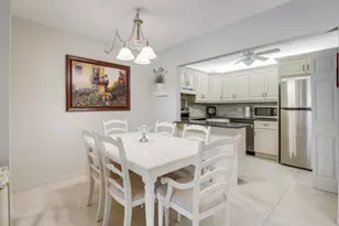 319 Pine Ridge Cir, Greenacres, FL 33463 - Photo 5